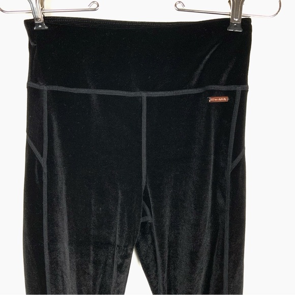 Sweaty Betty Opulence Velvet Leggings - Picture 8 of 16